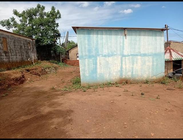 1 BEDROOM HOUSE FOR SALE IN UMHLATHUZE